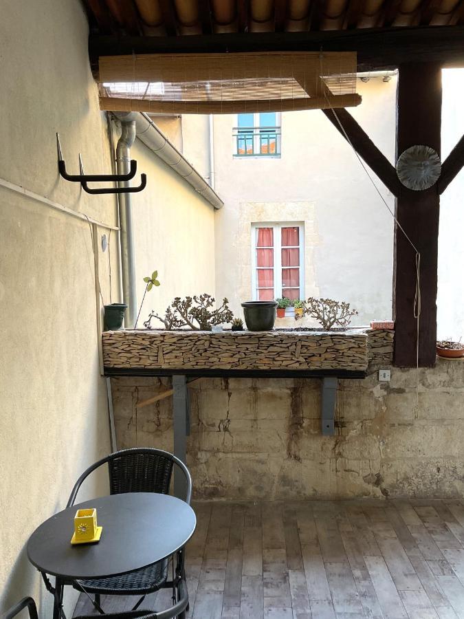 Apartament Place Aux Herbes Nîmes Zewnętrze zdjęcie