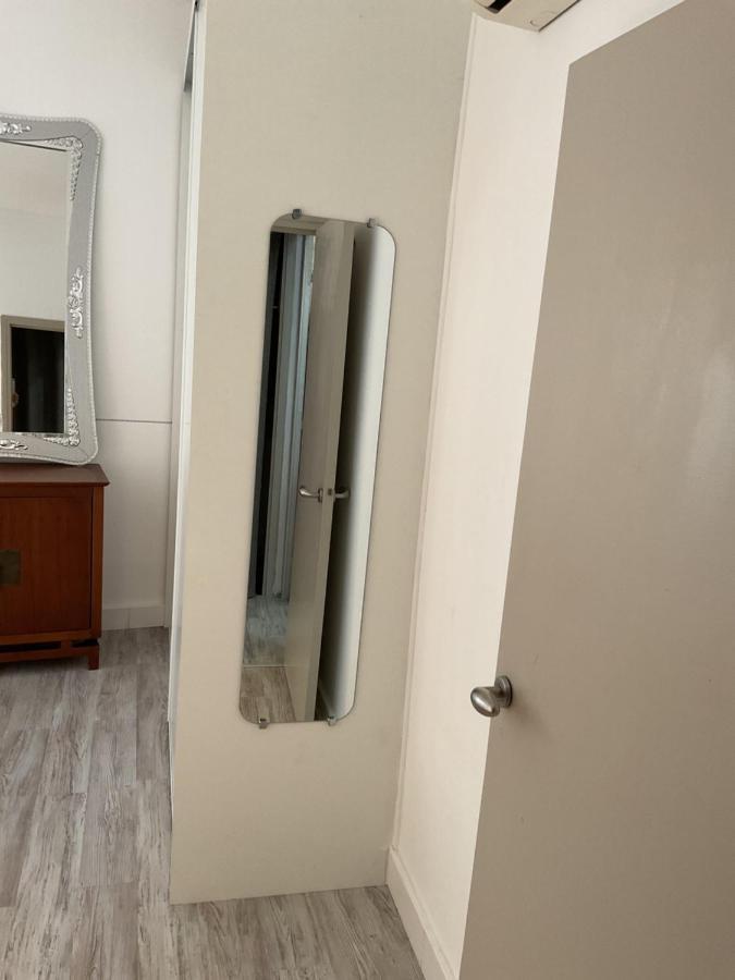Apartament Place Aux Herbes Nîmes Zewnętrze zdjęcie