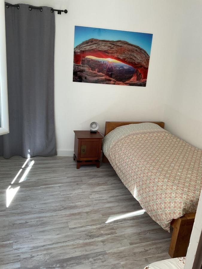 Apartament Place Aux Herbes Nîmes Zewnętrze zdjęcie